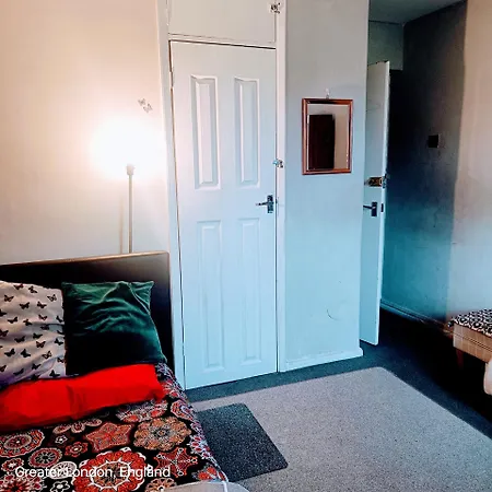 Cosy Private Room In Hornchurch, London With Free Parking Exterior photo