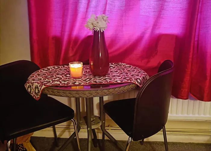 Cosy Private Room In Hornchurch, London With Free Parking