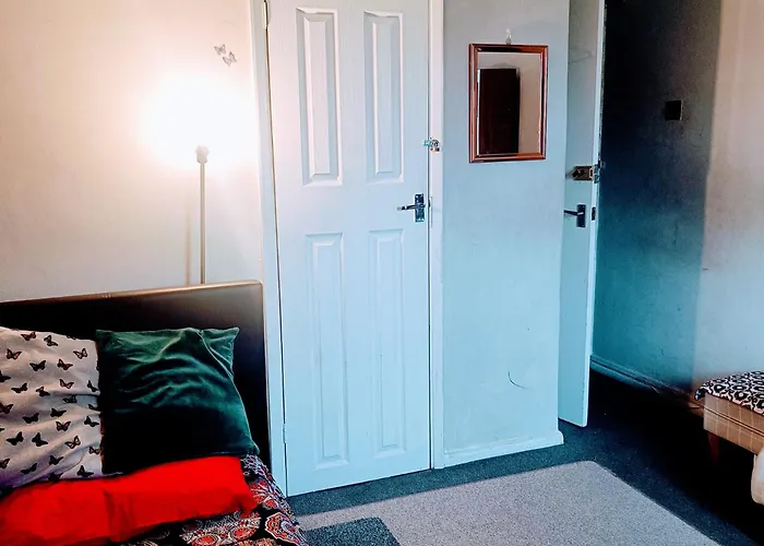 Cosy Private Room In Hornchurch, London With Free Parking